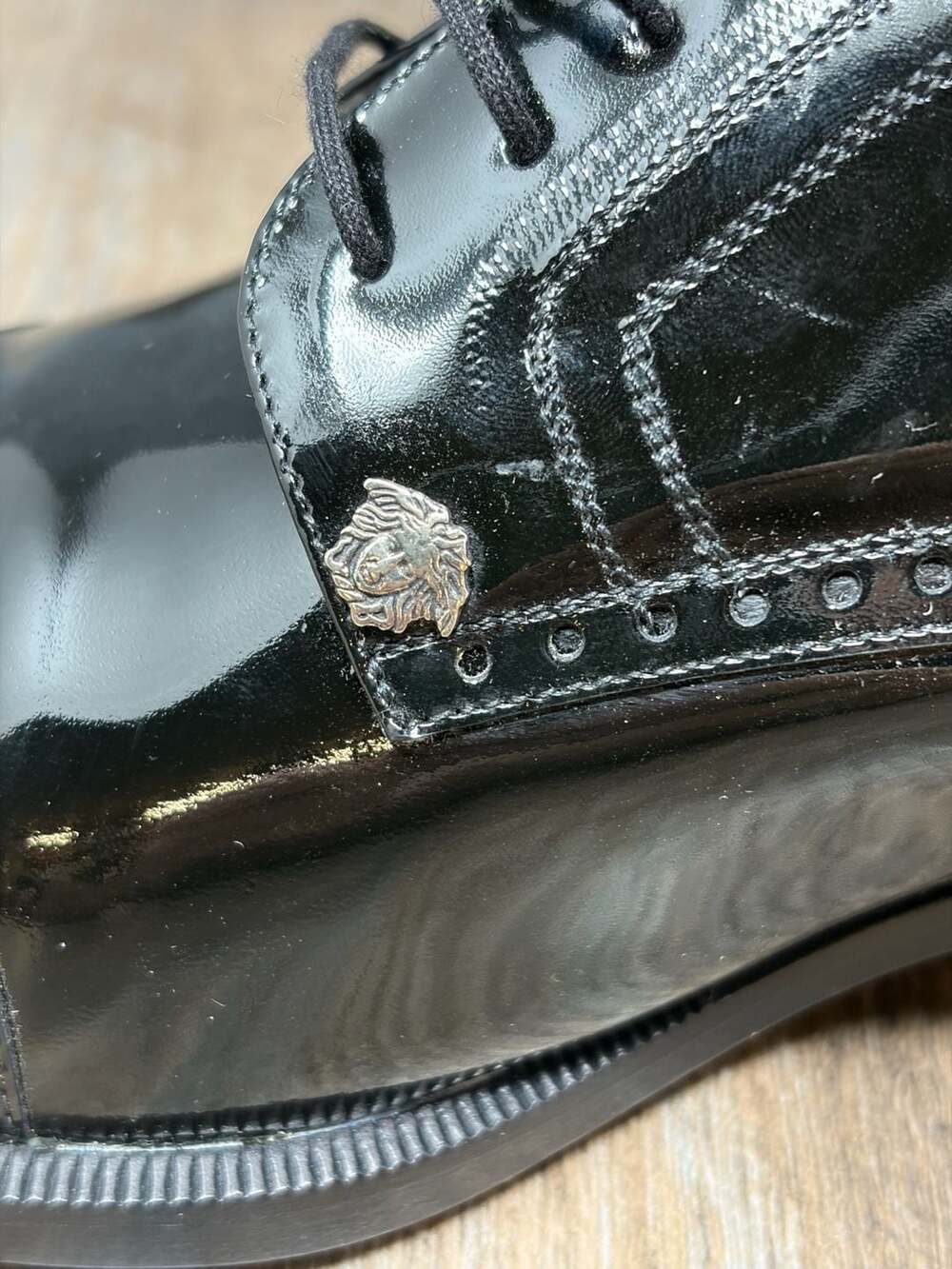 Vintage New Versace Men's 9 Blk Patent Leather Medusa Brogue Oxford Shoes W/Box - Picture 11 of 16